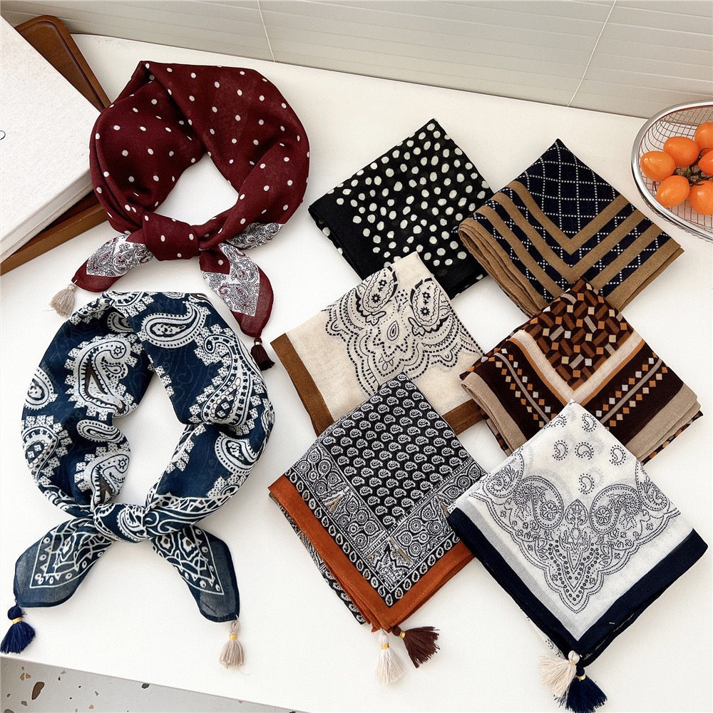 Lenço Quadrado Vintage com Fra - Bandana Cotton avaliação e preço